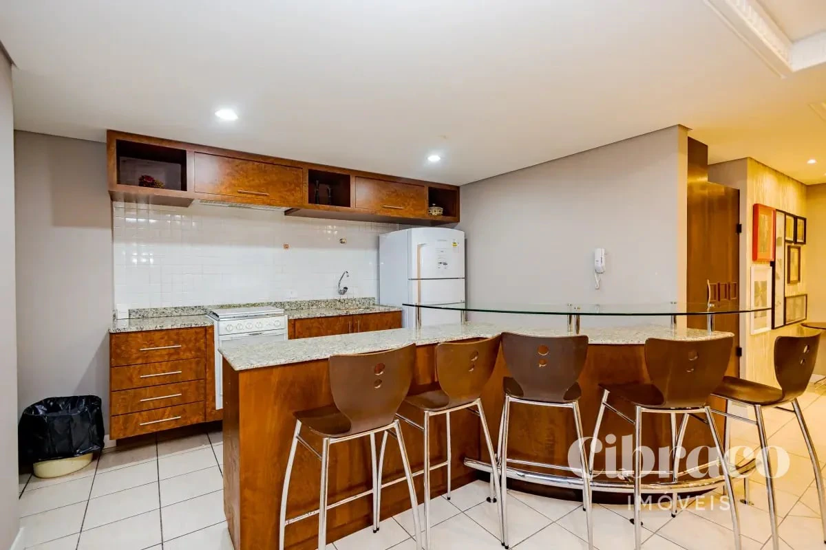 2-bedroom apartment with a home office in Curitiba — photo 21