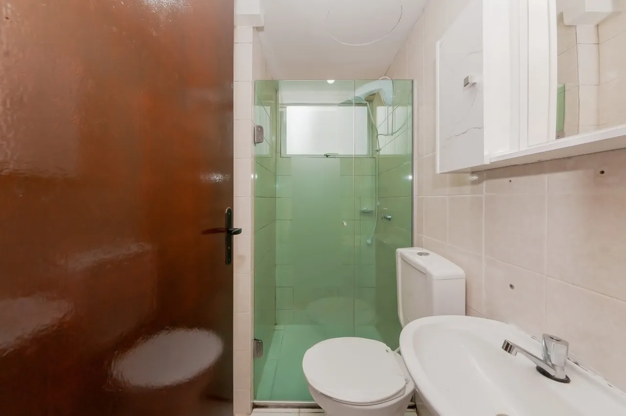 1-bedroom apartment with a balcony and 37 m² — photo 6