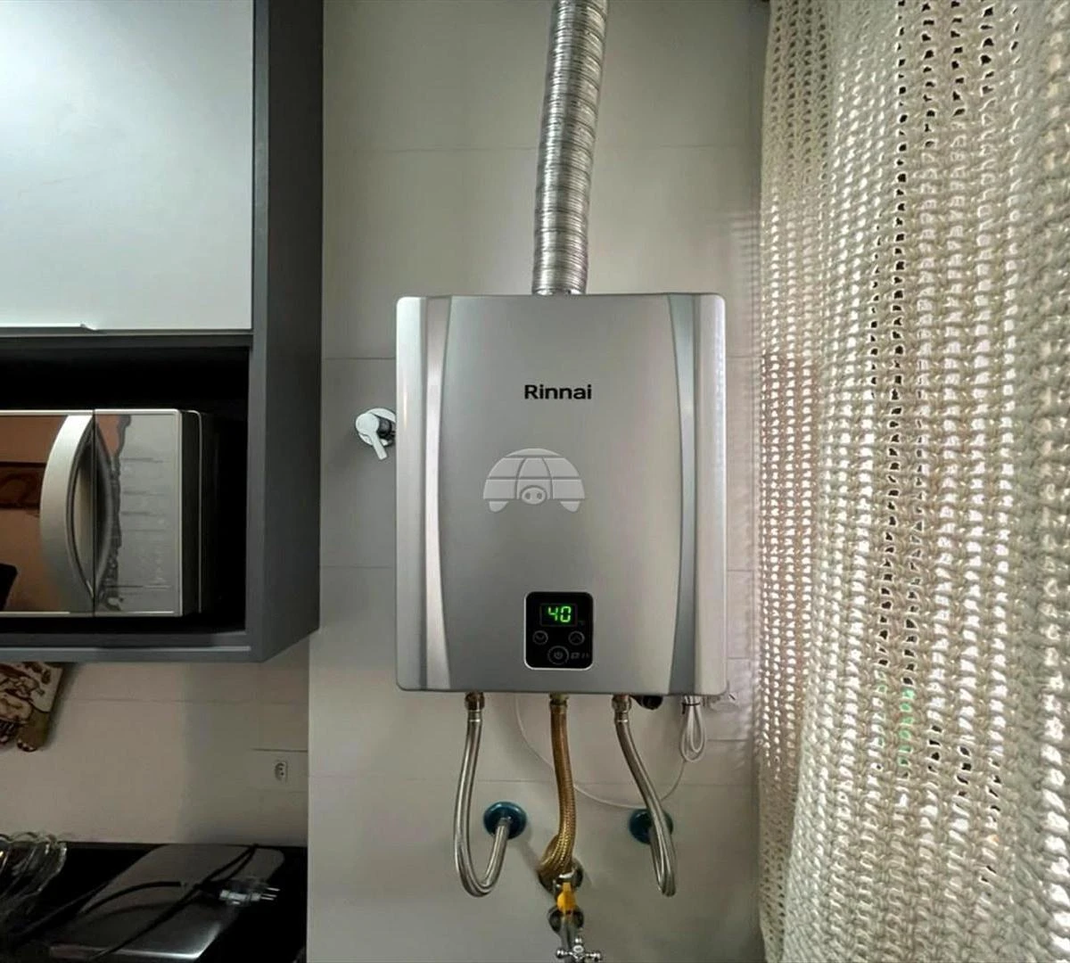 Departamento de 2 dormitorios con ventanales de piso a techo — photo 26
