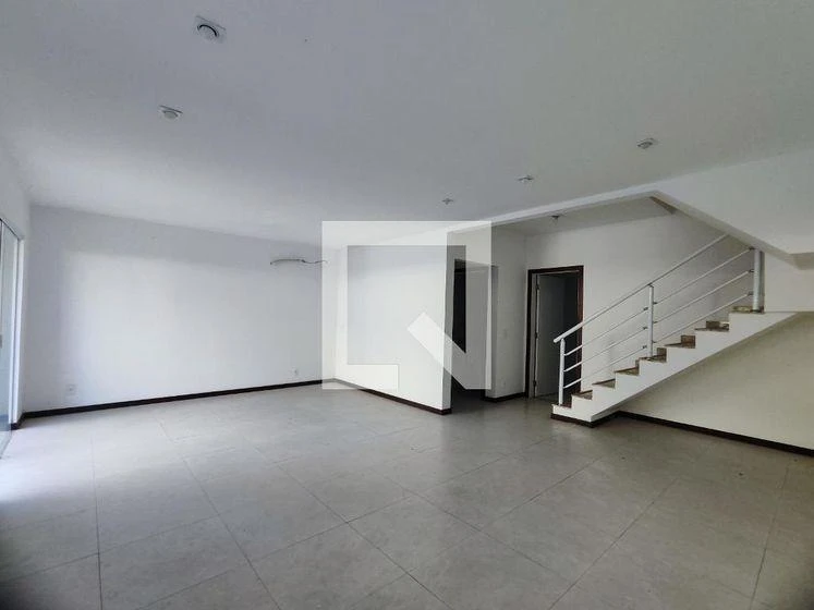 4-bedroom house with a mountain view in Rio de Janeiro — photo 8