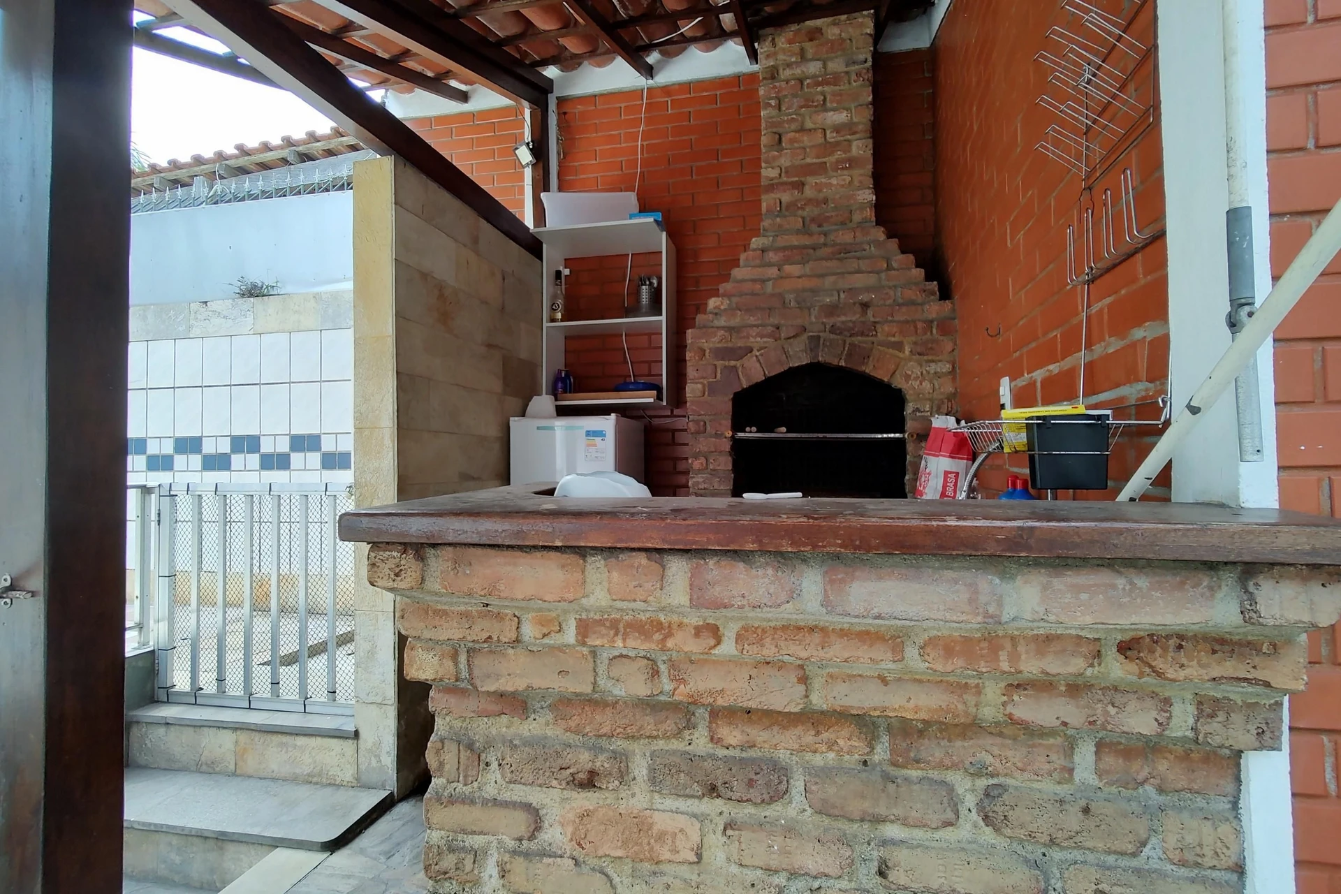 House with 3 bedrooms and a private backyard — photo 42