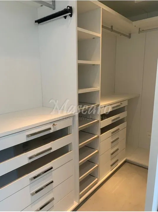 Apartment on the 15th floor with a home office — photo 14