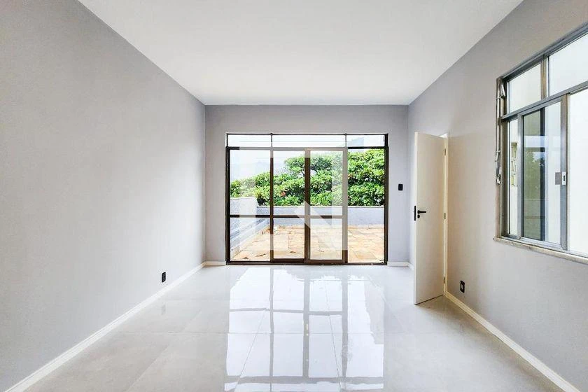250 m² apartment with a mountain view and a walk-in closet — photo 27