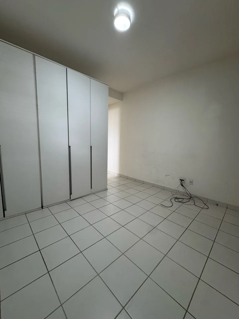 3-bedroom apartment in a building with a gym — photo 18
