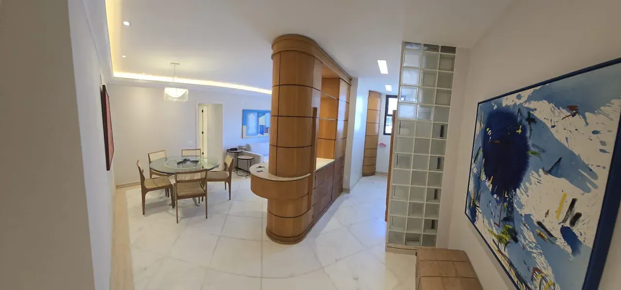 Furnished 2-bedroom apartment with open-plan kitchen — photo 21