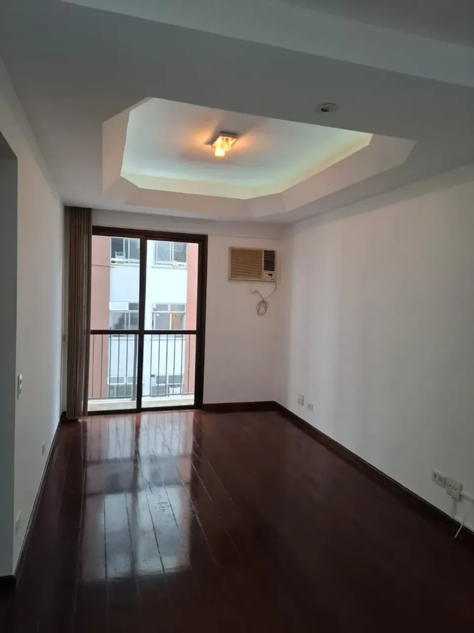 Apartment with 2 bedrooms, 3 bathrooms and a balcony — photo 2