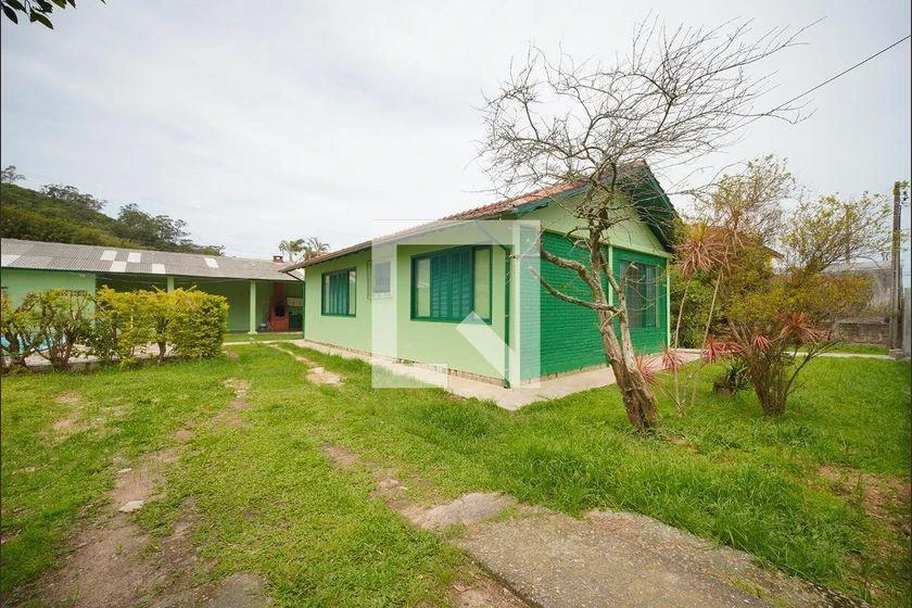 2-bedroom house with a grill on the balcony in Florianópolis — photo 8
