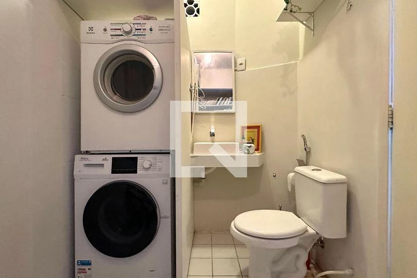 70 m² apartment with a water view and a dryer — photo 6