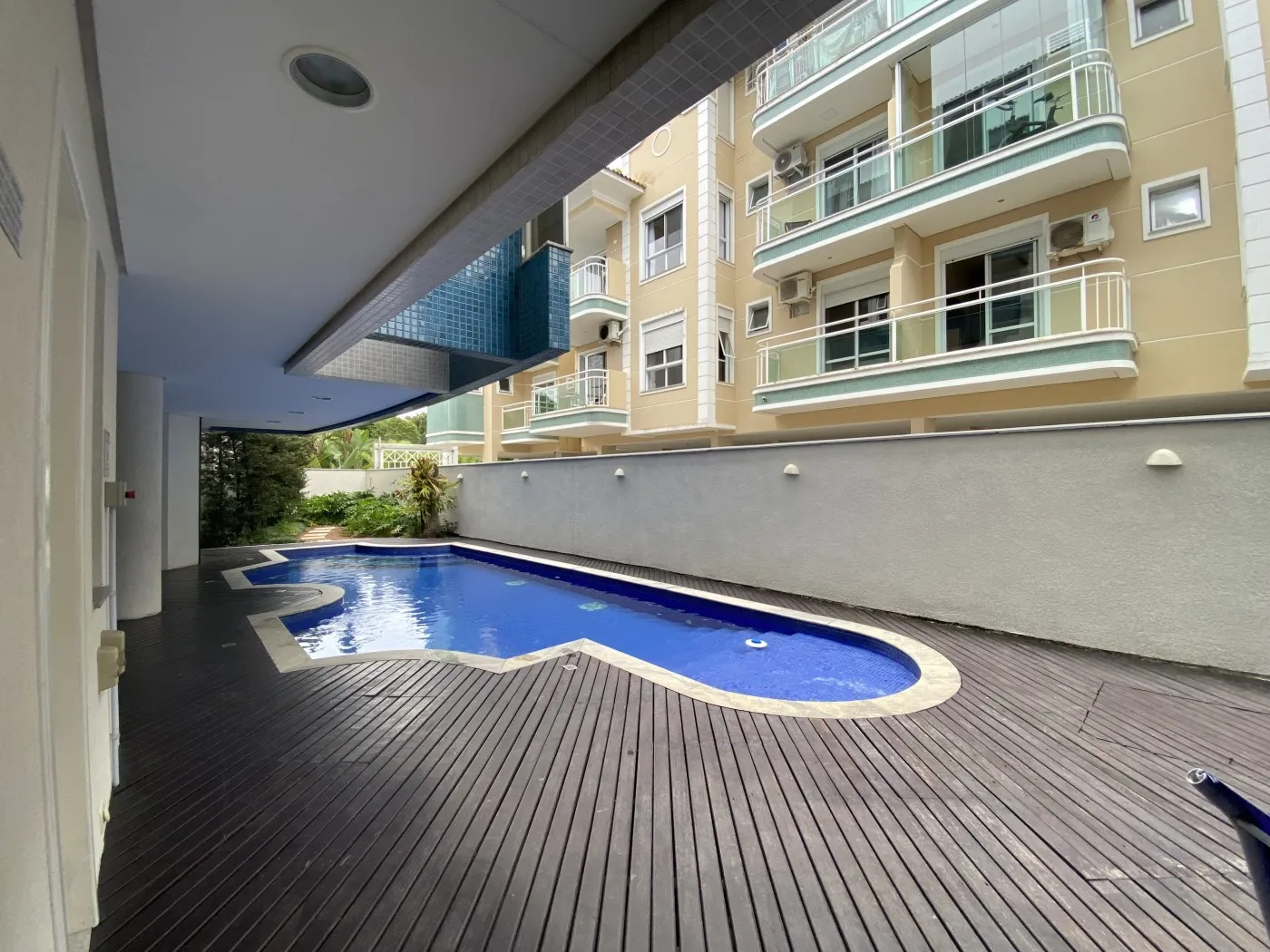 Apartamento en planta baja con 4 dormitorios y 3 suites — photo 12