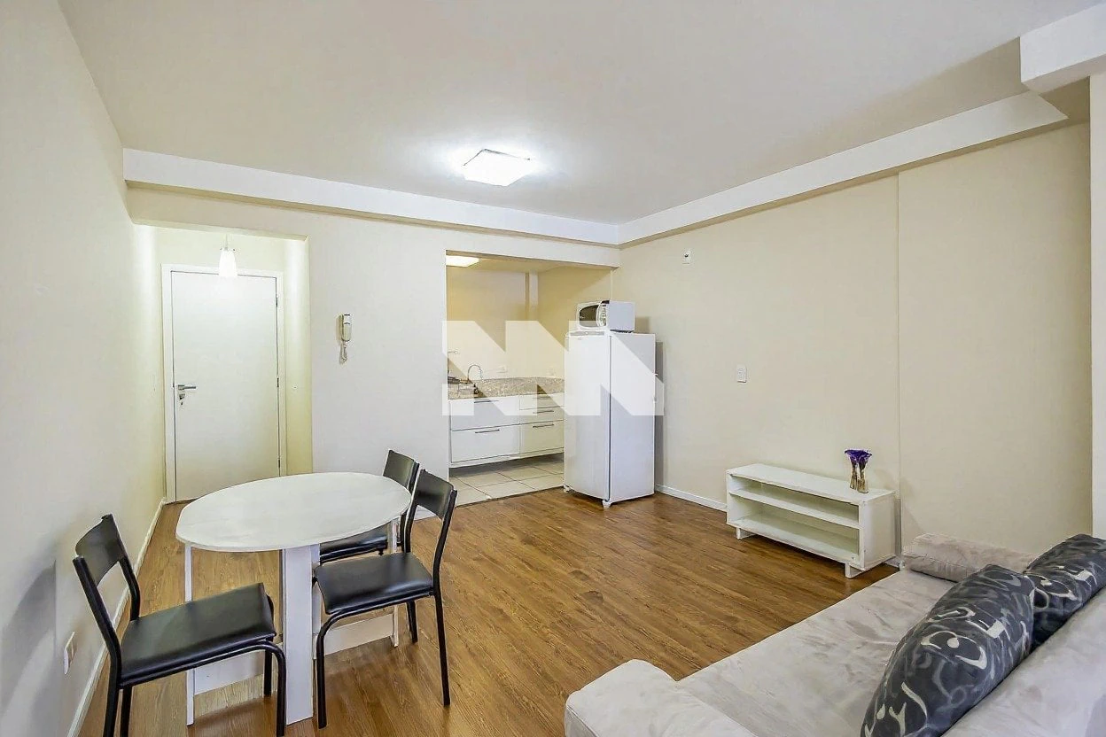 Furnished one-bedroom, 44 m² apartment in Curitiba — photo 9