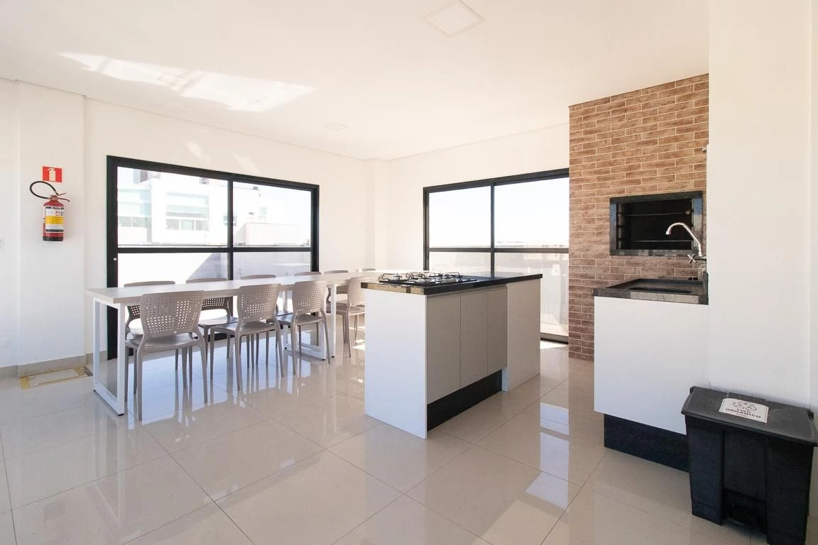 Furnished 2-bedroom apartment with 2 bathrooms and 2 parking