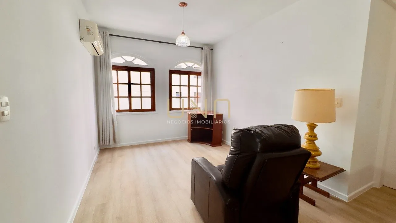 Vestidor y 2 dormitorios: departamento de 77 m² — photo 9