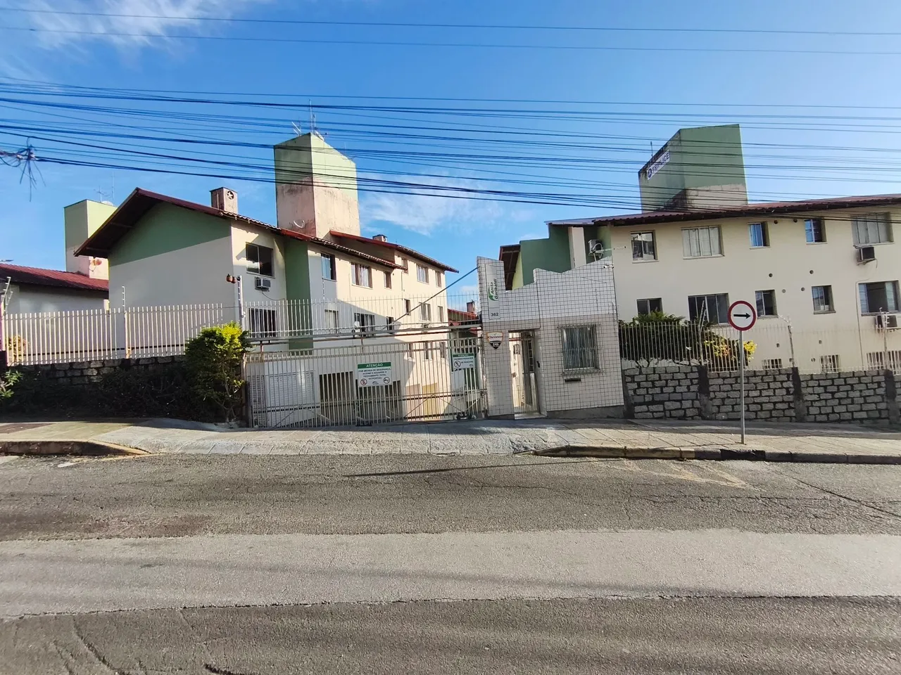 Unfurnished 2-bedroom apartment with 1 parking space — photo 15
