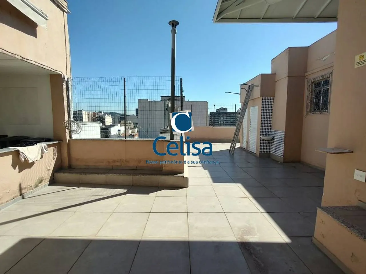68 m² apartment with 2 bedrooms and 1 parking spot — photo 36