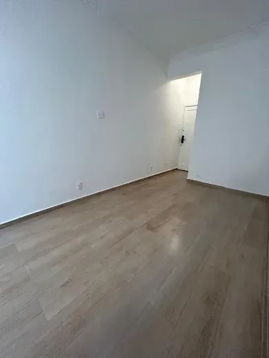 Apartment on the 2nd floor with wood or laminate floors — photo 16