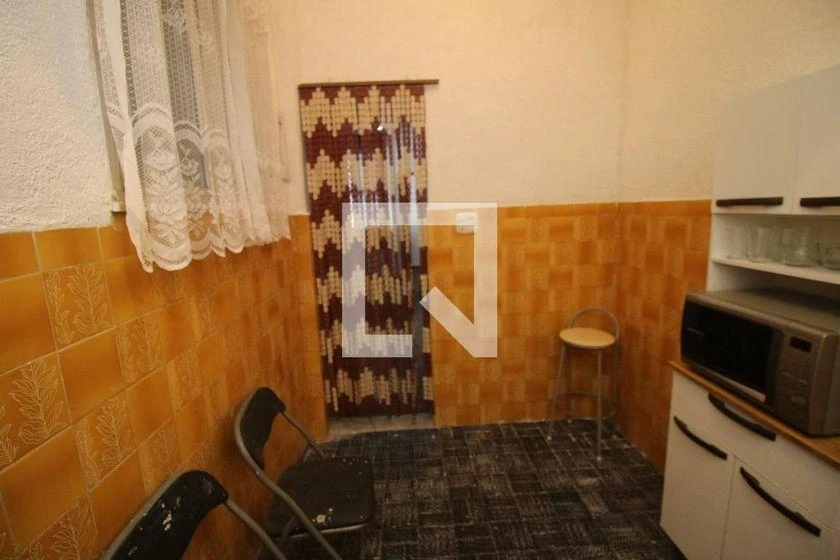 1-bedroom apartment with a separate, closed kitchen — photo 13