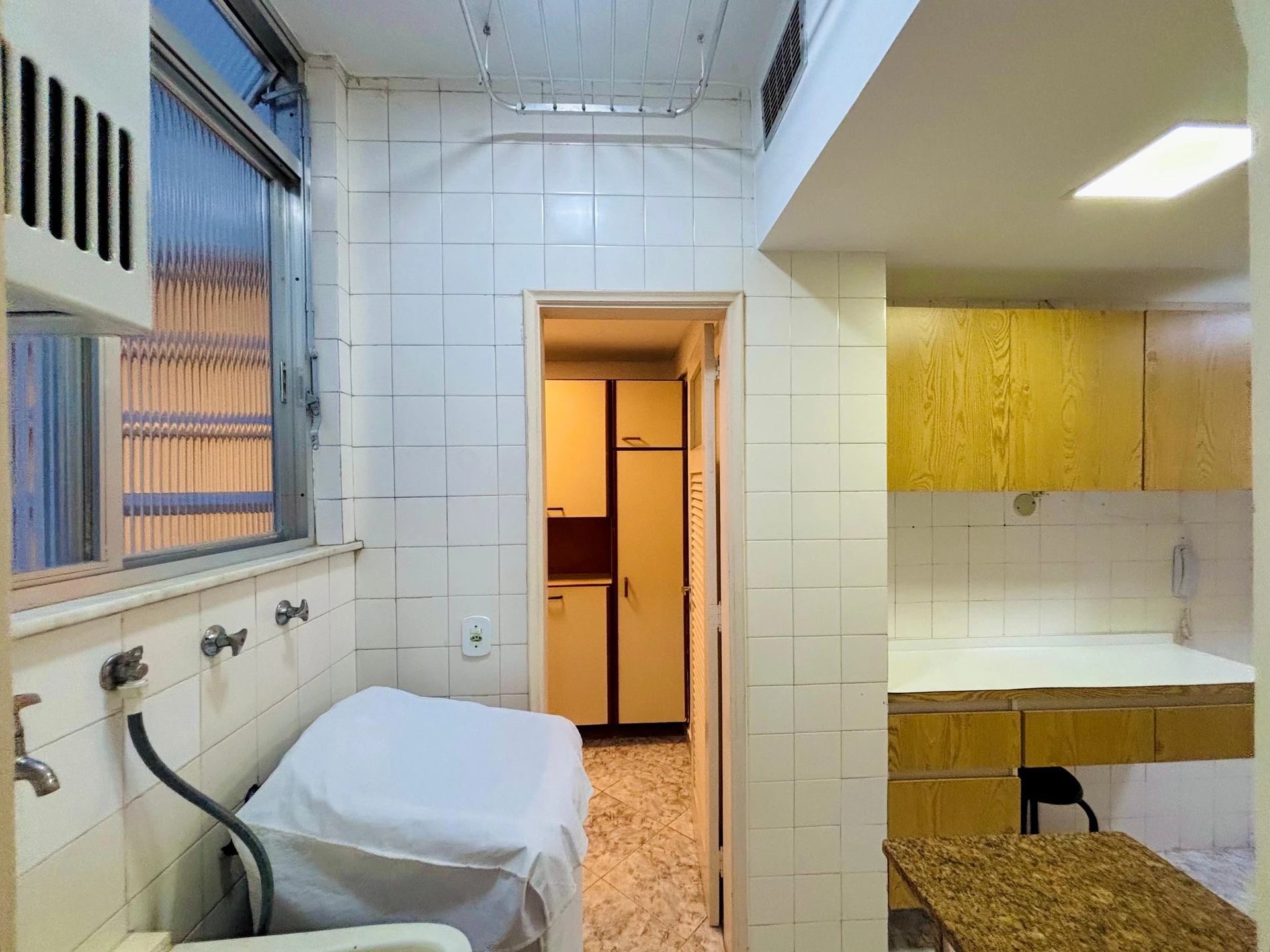 2-bedroom apartment with a mountain view in Rio de Janeiro — photo 41