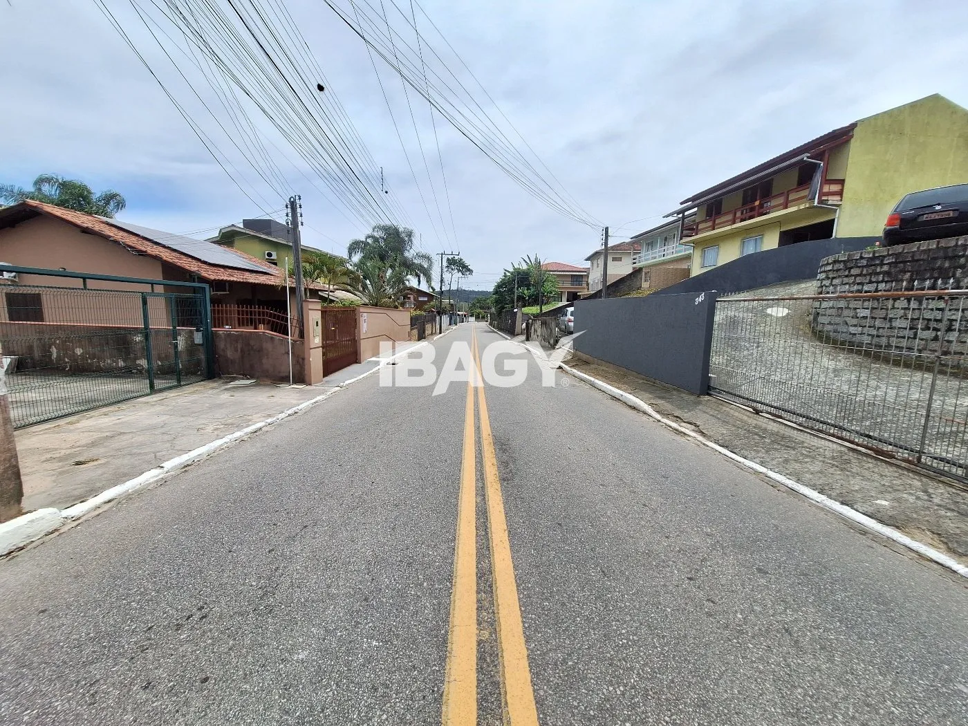 3-bedroom house with a grill on the balcony in Florianópolis — photo 17