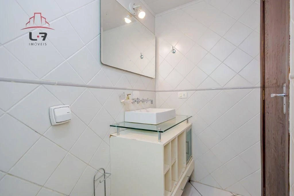 Furnished one-bedroom, 40 m² apartment in Curitiba — photo 17