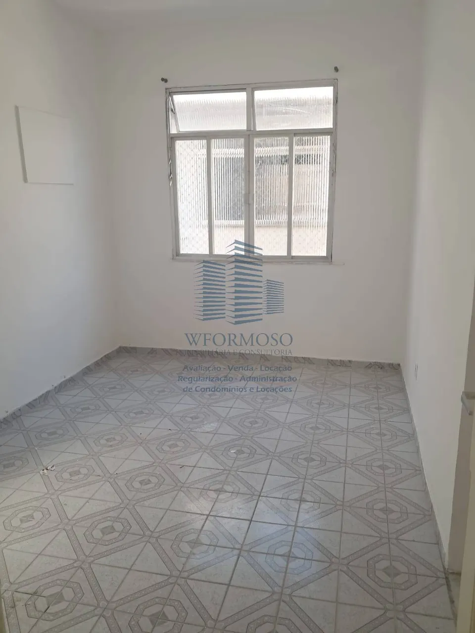 Unfurnished 1-bedroom apartment with balcony, 55 m² — photo 13