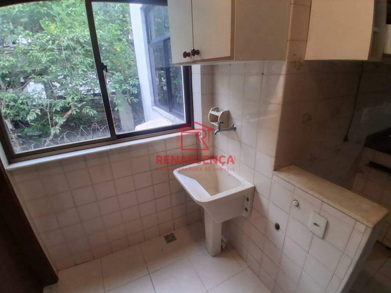 Unfurnished apartment with 2 bedrooms, 3 bathrooms, parking — photo 25