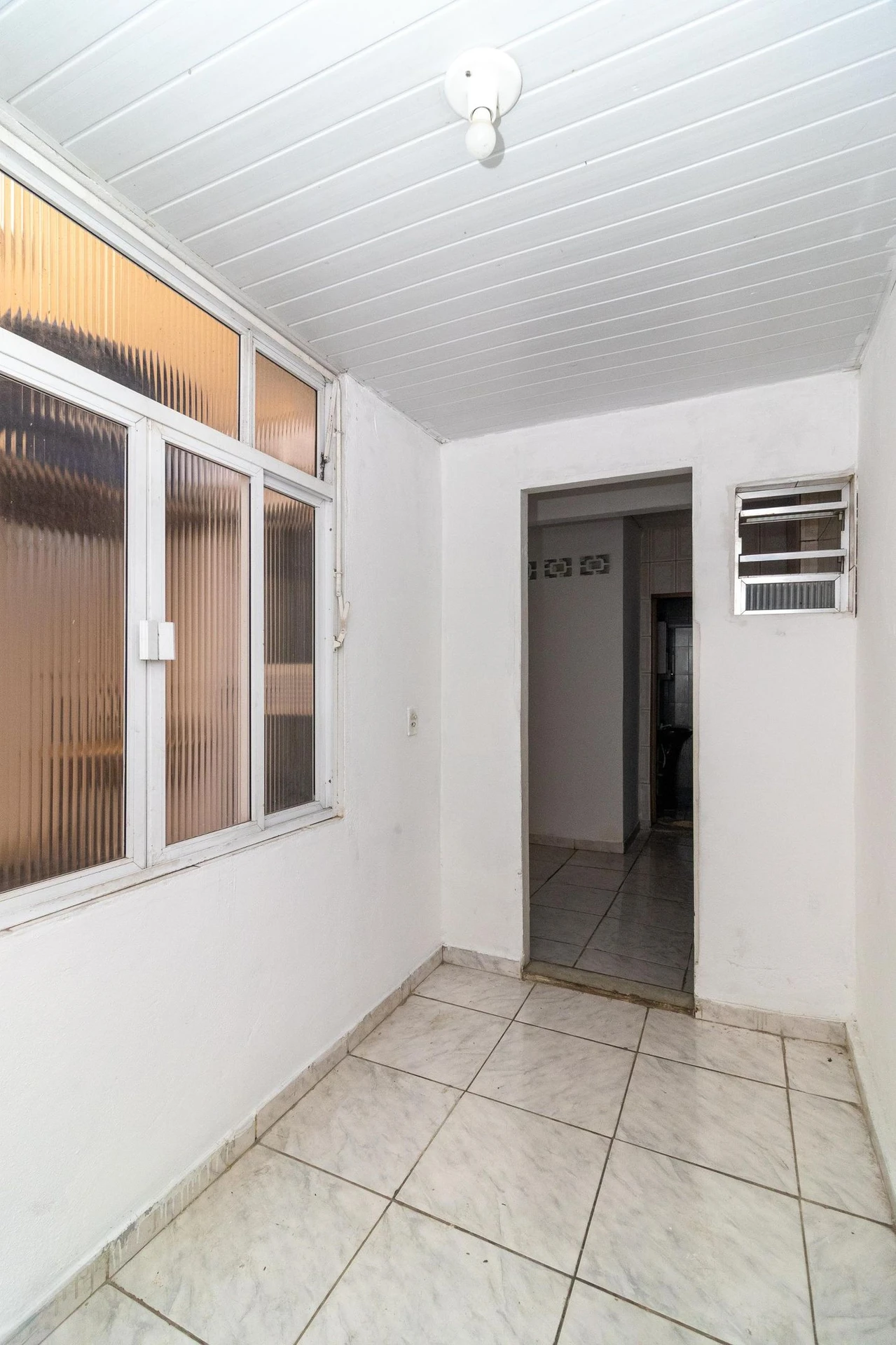 House with 2 bedrooms and an electric shower — photo 26