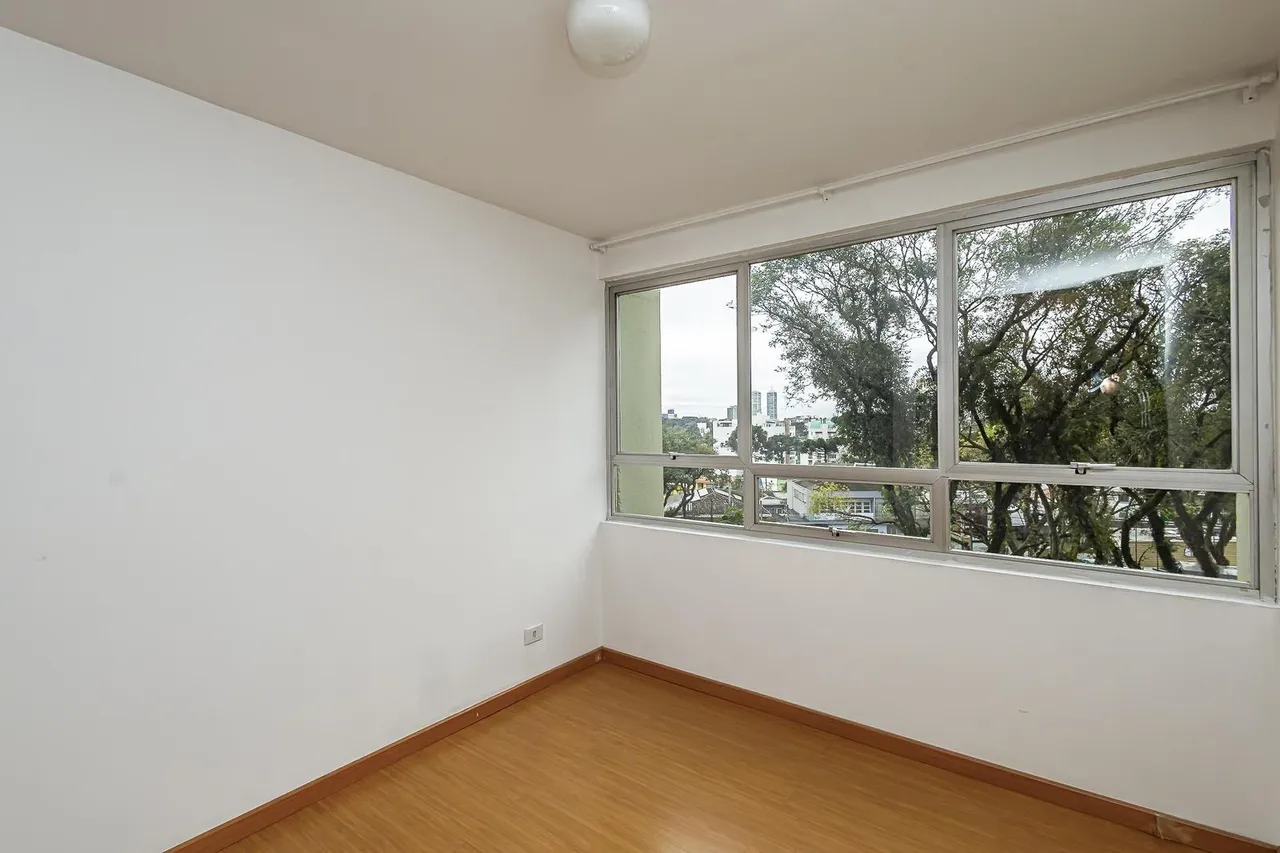 Apartamento com cozinha fechada, 3 quartos e 2 banheiros — photo 7