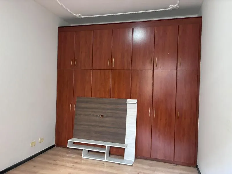 Home office in a 3-bedroom apartment, 160 m² — photo 27