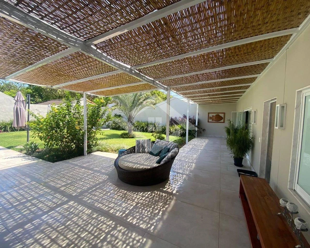6 quartos e banheira: casa de 1000 m² — photo 5