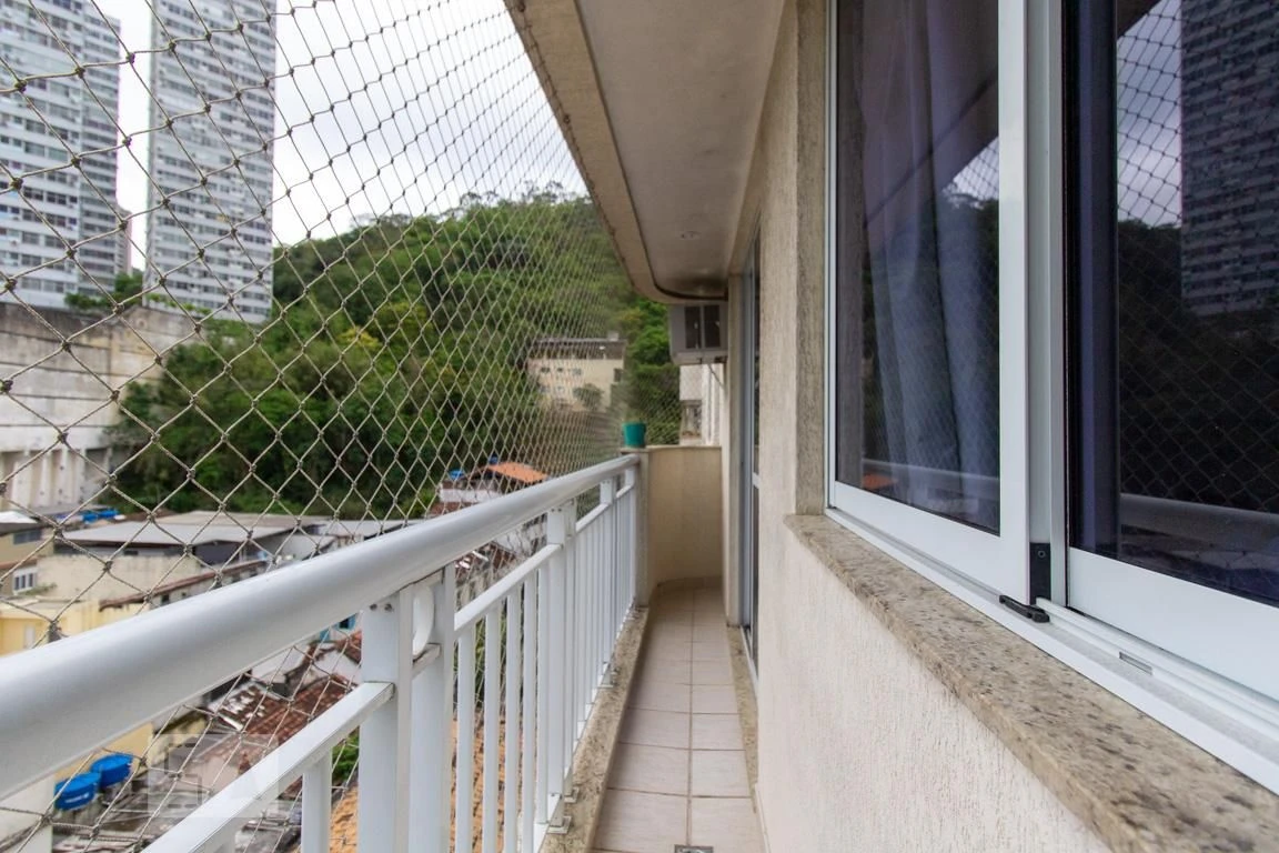 3-bedroom apartment with a mountain view — photo 40