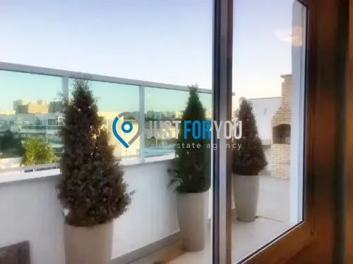 Furnished 2-bedroom apartment with 4 bathrooms — photo 9