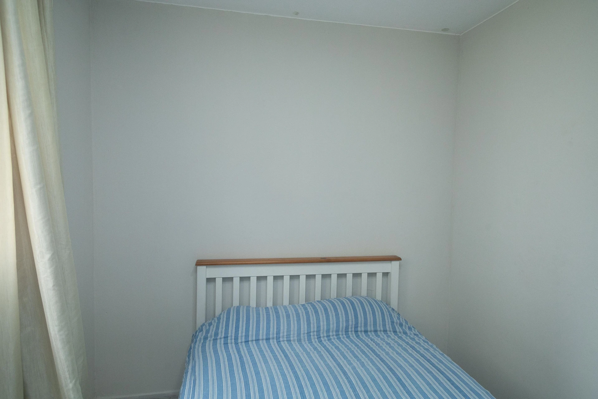 Rental apartment with 2 bedrooms and a private garden — photo 11