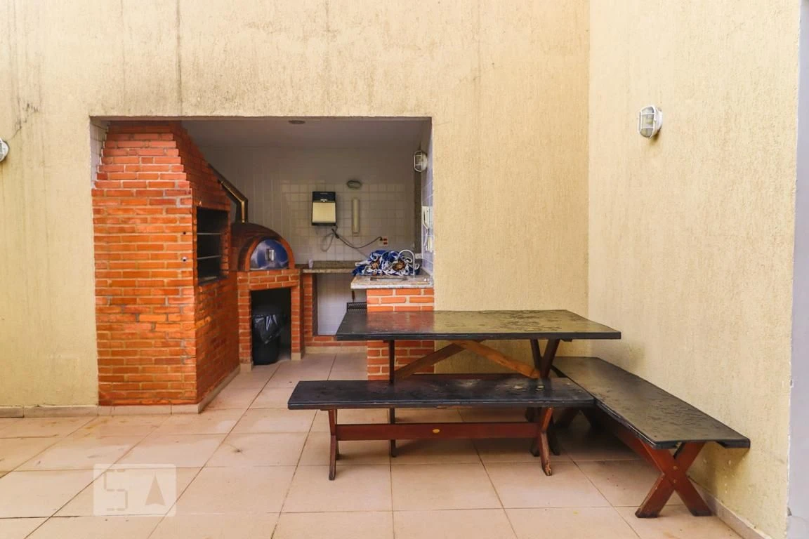 2-bedroom apartment with condo BBQ area and 1 parking spot — photo 44
