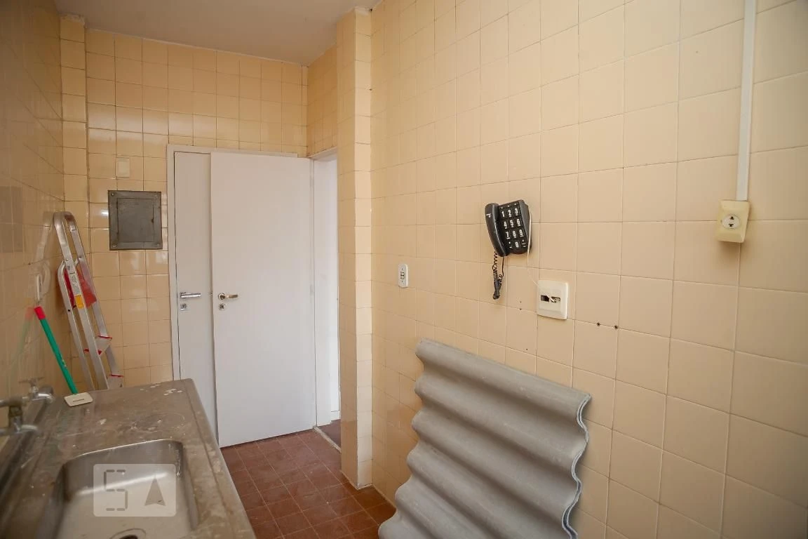 2-bedroom apartment with a mountain view in Rio de Janeiro — photo 11