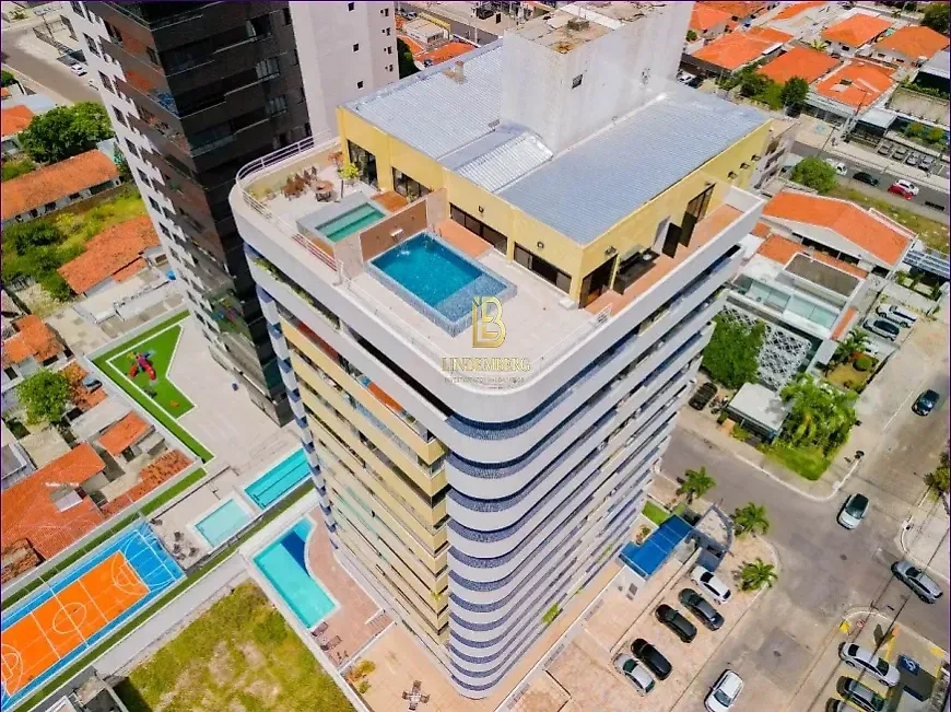 Duplex penthouse with 404 m² and 4 en-suites