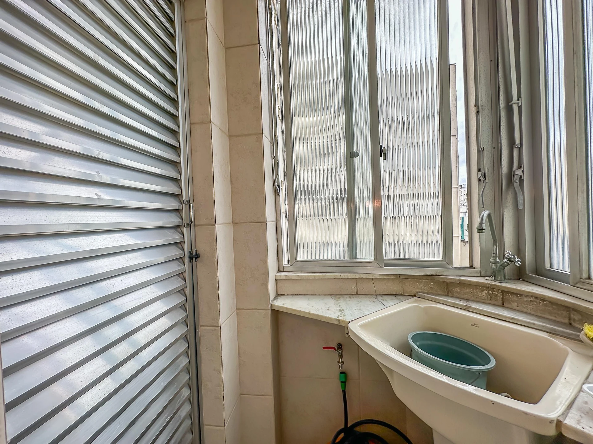 Ванна та 4 спальні: квартира 206 м² — photo 49