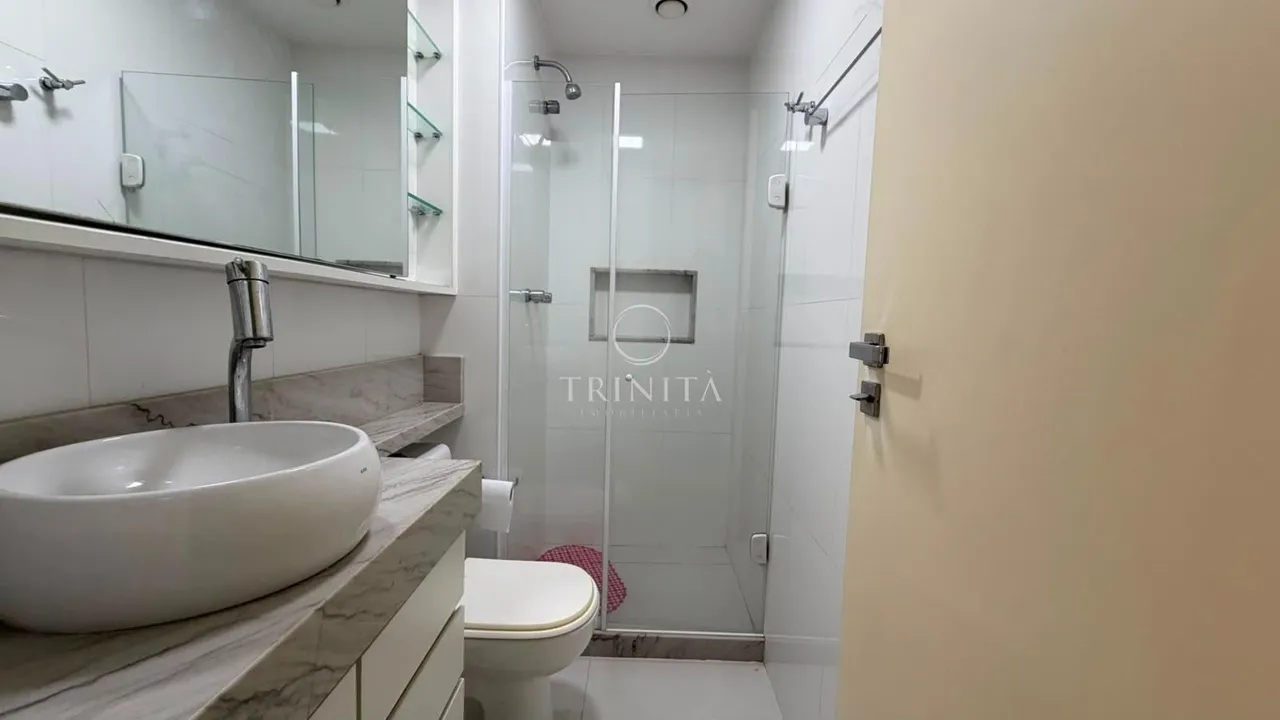 Furnished 2-bedroom apartment with closed balcony — photo 8