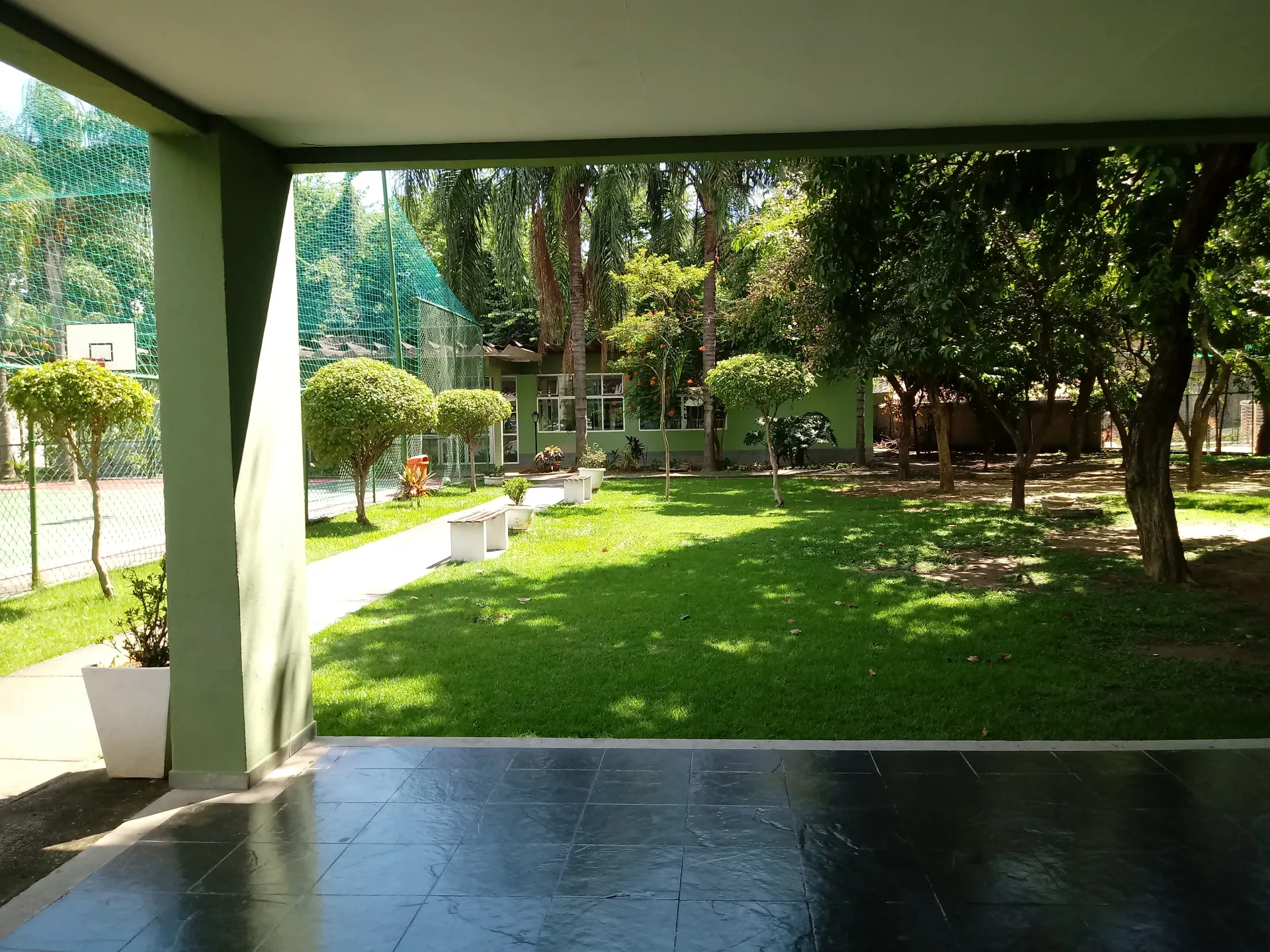 58 m² apartment with 3 bedrooms and 1 parking spot — photo 4