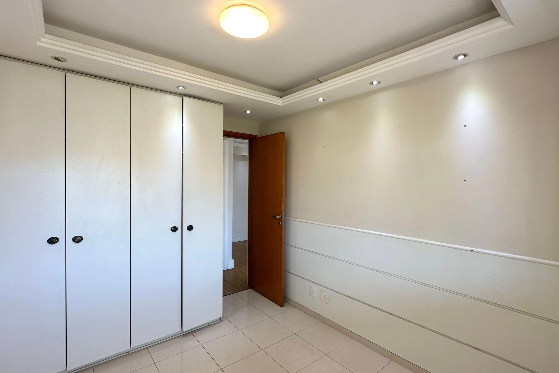 Apartamento de 3 quartos com vista para a água — photo 41