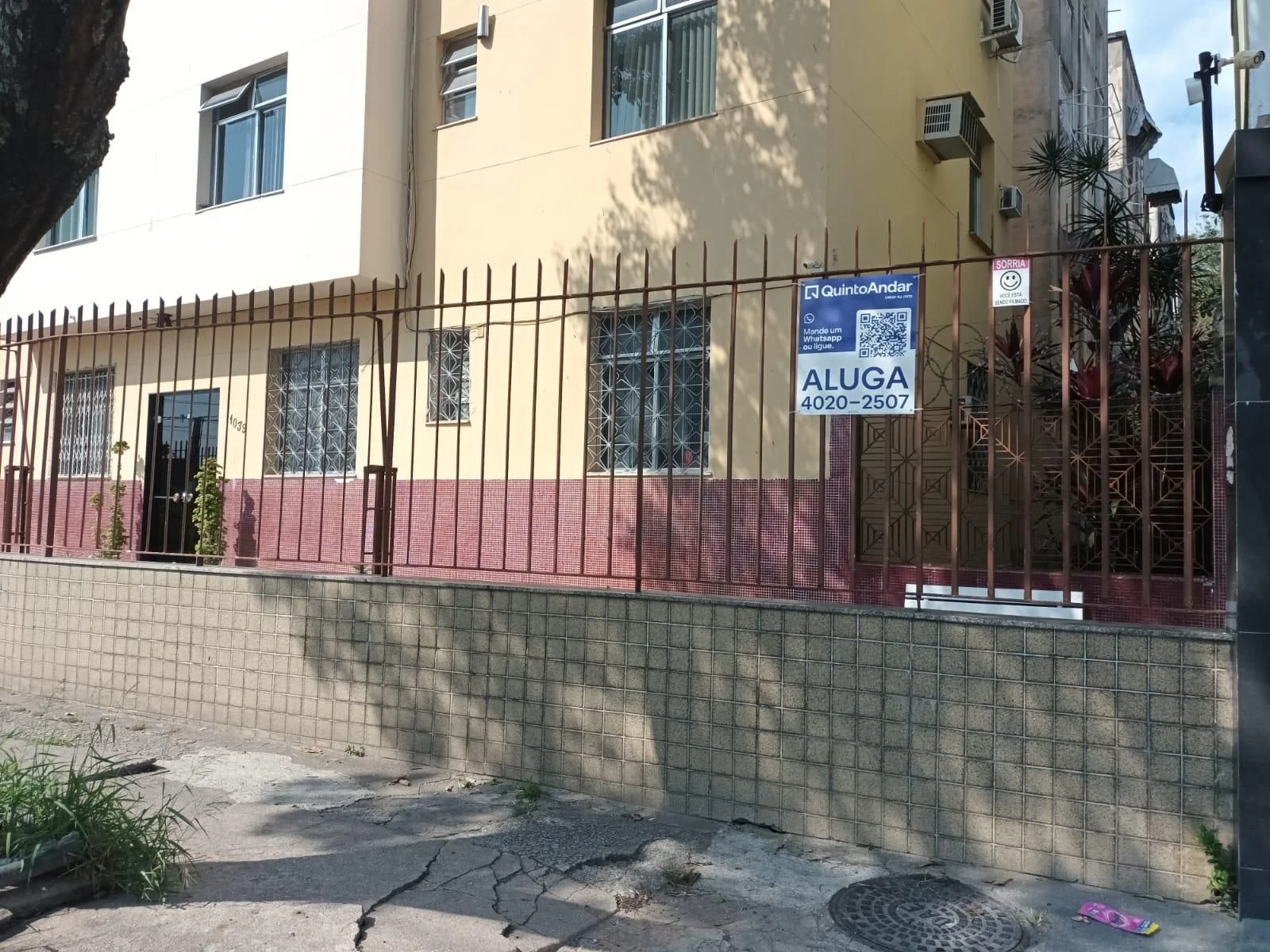 Furnished 2-bedroom apartment with 1 bathroom — photo 26
