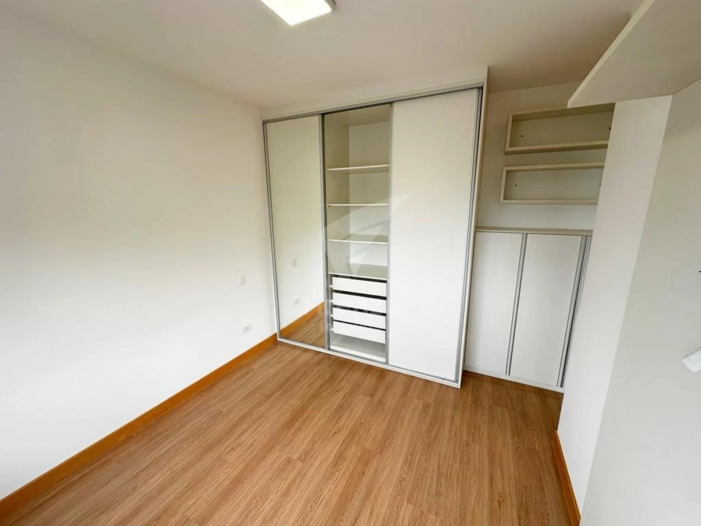 2-bedroom apartment, 1 with its own bathroom, 75 m² — photo 16