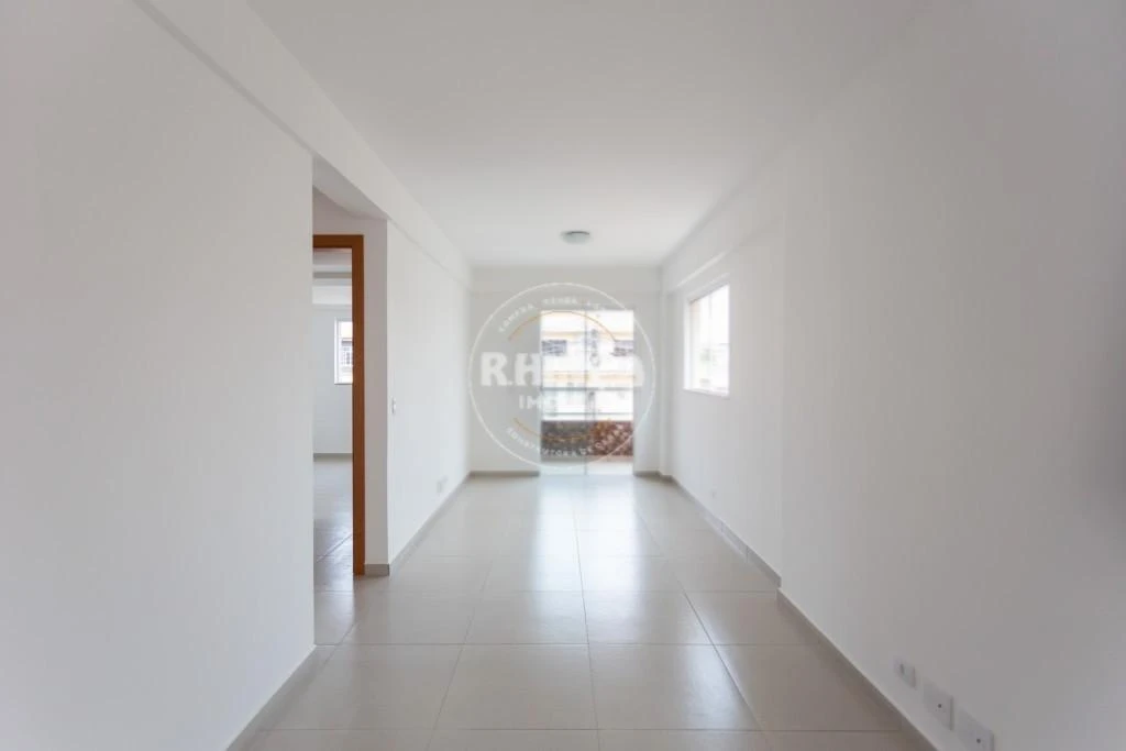 2-bedroom apartment with a grill on the balcony — photo 10