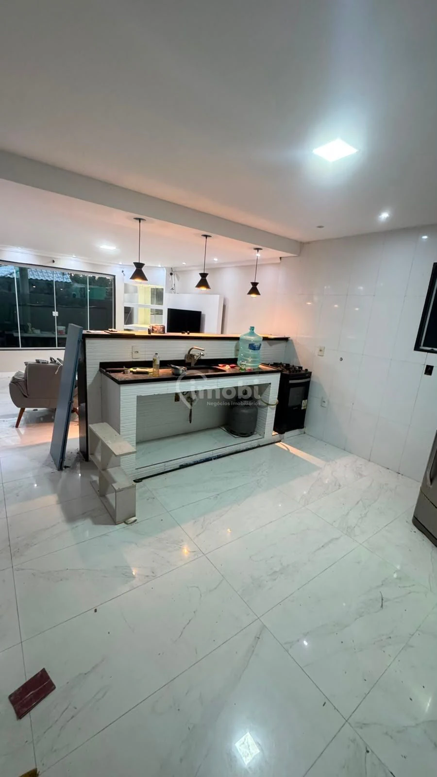 Furnished 270 m² house with 7 bedrooms and 6 bathrooms — photo 2
