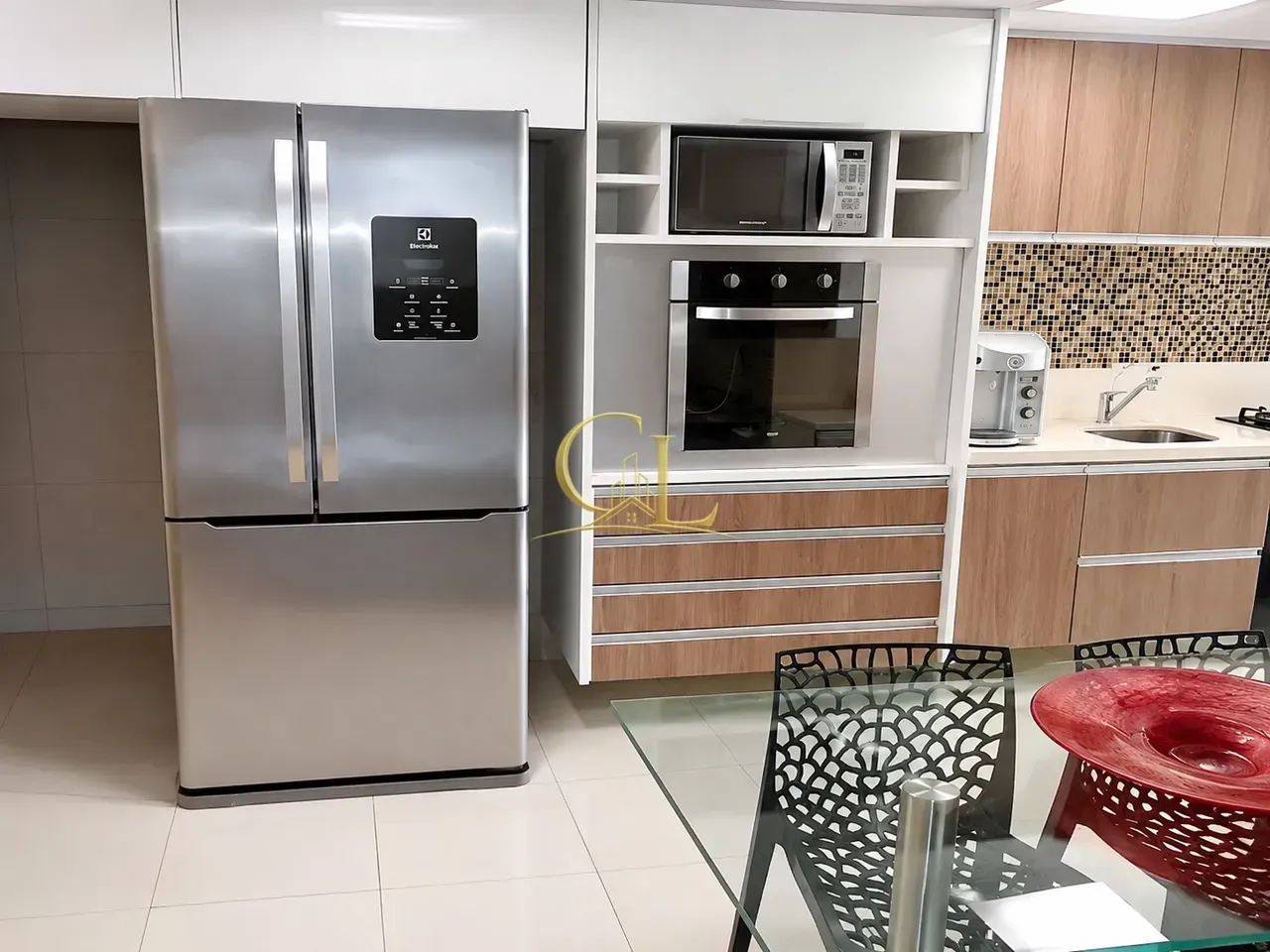 Apartamento mobiliado com 4 quartos e 4 banheiros — photo 20