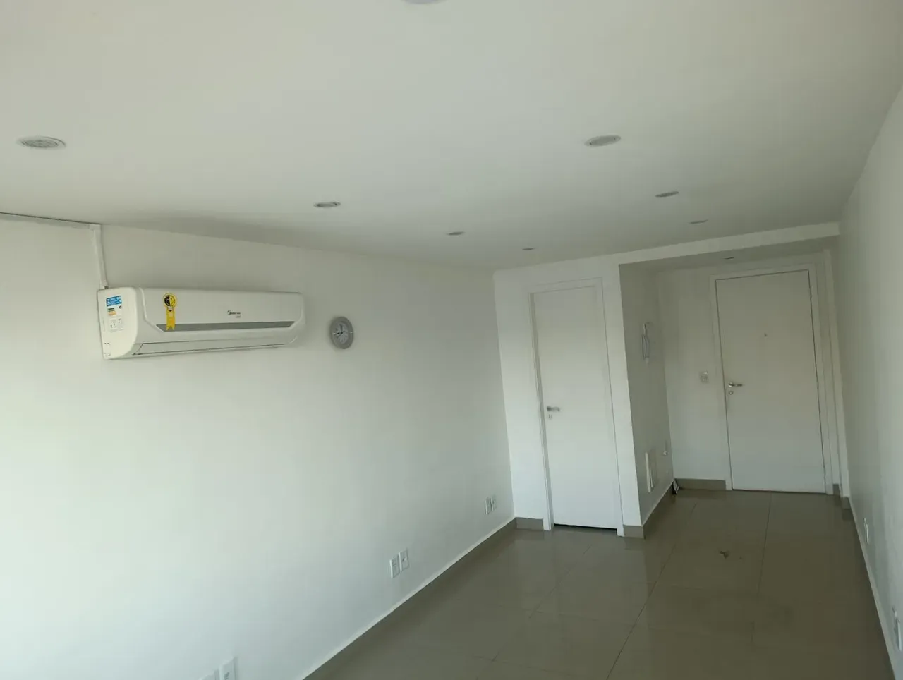 Studio sem mobília com 1 quarto e 1 banheiro — photo 9