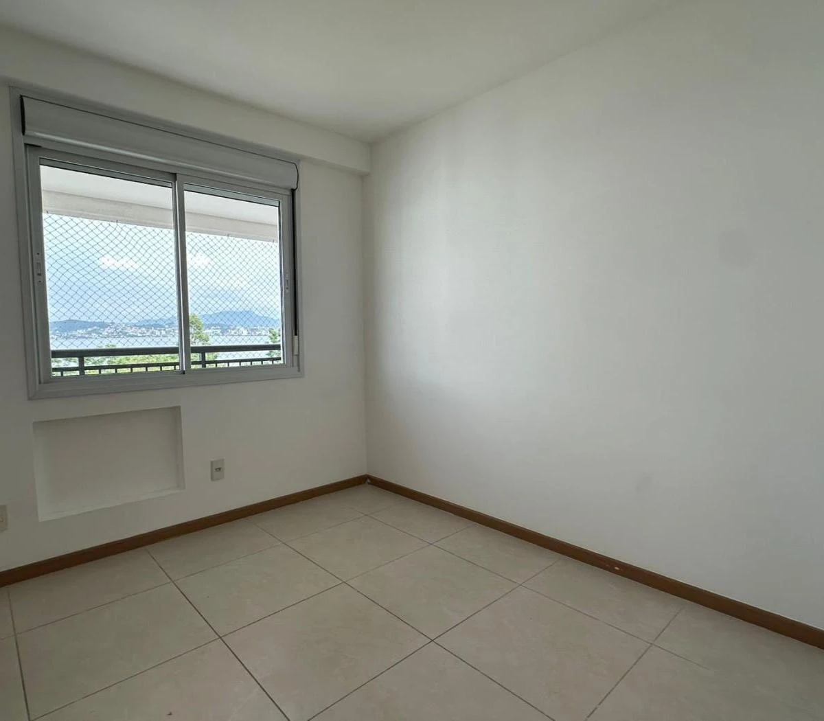 3-bedroom apartment with a water view in Florianópolis — photo 34