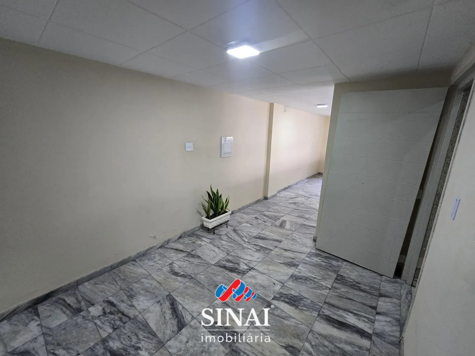 2-bedroom apartment, 77 m² — photo 32