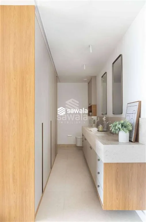 Apartamento com 1 quarto, 2 banheiros e janelas do chão ao teto — photo 27