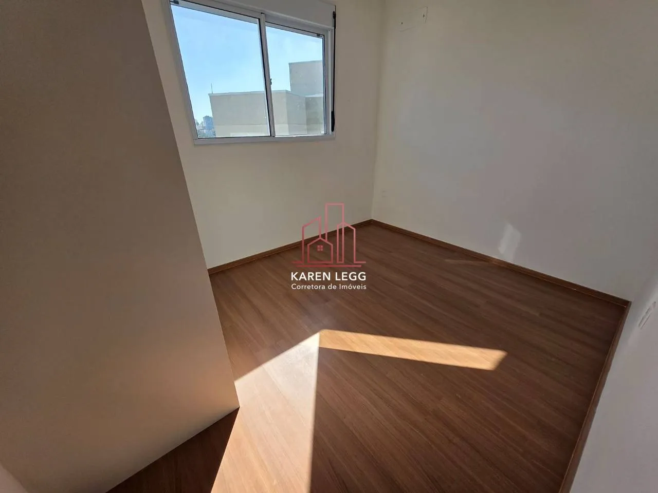 2-bedroom apartment in a building with a coworking space — photo 12