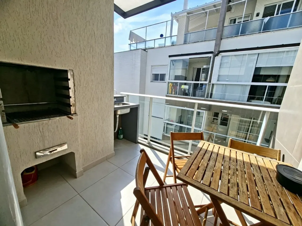 3-bedroom apartment with 2 parking spots and balcony — photo 8